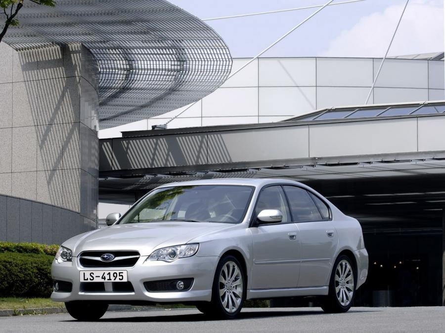  Subaru Legacy 3.0R Spec-B 2006 года  (EU) (фото 15 из 17)